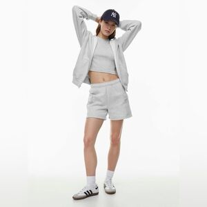 NWT Aritzia Cozy Fleece Mega Mid-Thigh Sweatshort